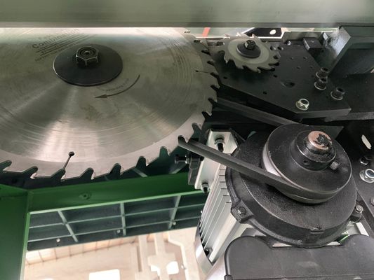 Woodworking Cnc Cutting Machine Max.Cutting Height at 90° mm 100mm 1.6 M Sliding Table